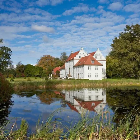 Herrenhaus Linker Seitenfluegel Ii - Boldevitzer Ruegenkaten *
